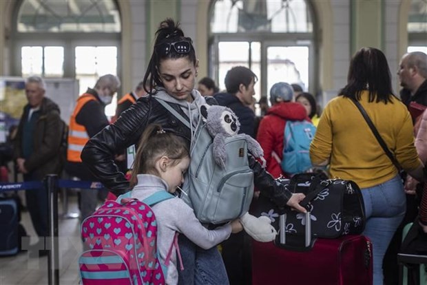 ЕС уделяет первоочередное внимание обсуждению мер поддержки беженцев из Украины - ảnh 1