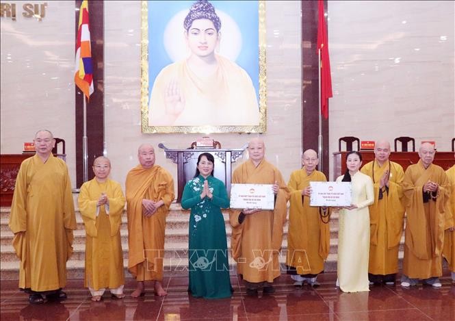 Буддизм играет важную роль в консолидации и укреплении блока великого национального единства. - ảnh 1