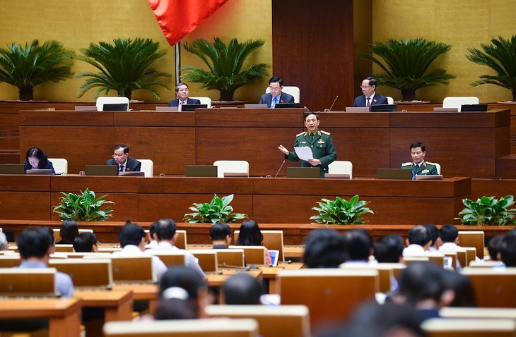 Нацсобрание Вьетнама  провело дискуссию по Закону о гражданской обороне - ảnh 1