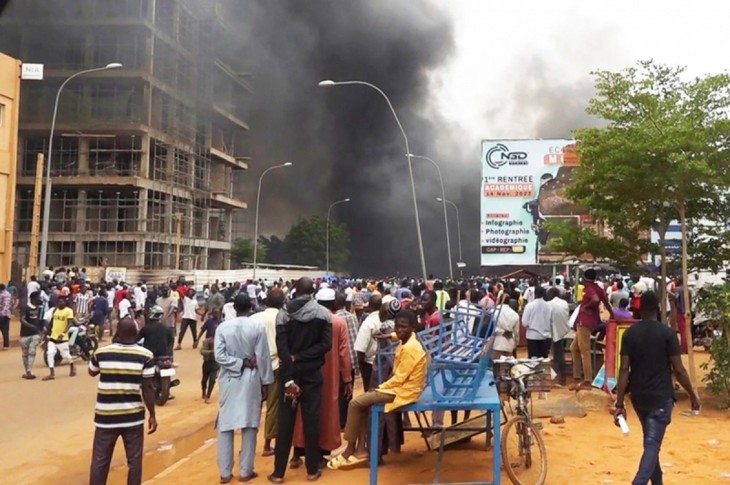 В Нигере третий день продолжаются митинги у французской базы - ảnh 1