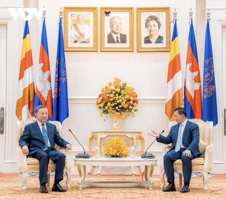 Премьер-министр Камбоджи Хун Манет поддерживает активизацию сотрудничества с Вьетнамом в  предотвращении и борьбе с преступностью   - ảnh 1