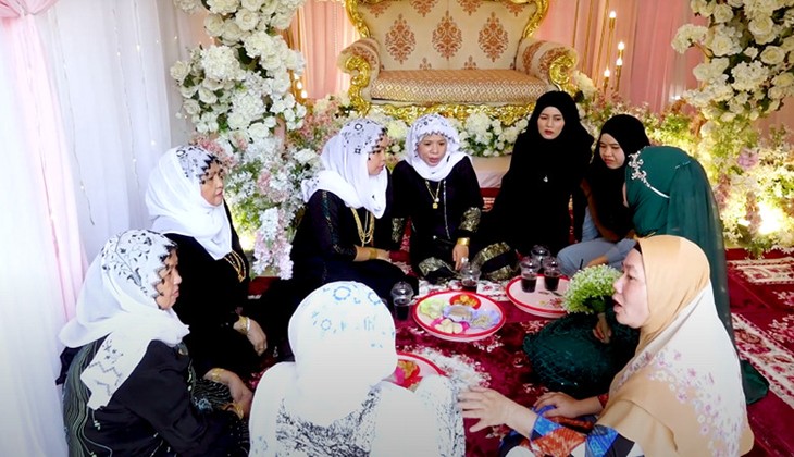 Богатство культуры, выраженное в традиционных свадебных обычаях чамов-мусульман - ảnh 1