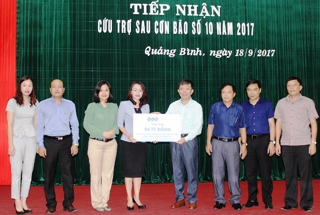 Hội chữ Thập đỏ Việt Nam gây quỹ được hơn 20 tỷ đồng ủng hộ 6 tỉnh miền Trung bị bão lũ - ảnh 3