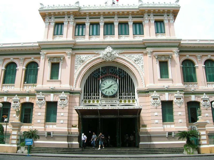 Bưu điện Trung tâm Sài gòn, công trình kiến trúc đặc biệt ở thành phố Hồ Chí Minh - ảnh 2
