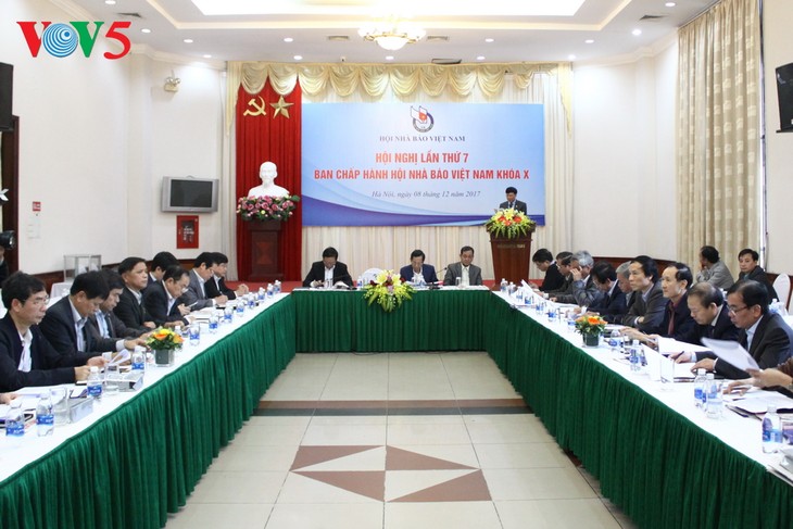 Hội nghị lần thứ 7 Ban chấp hành Hội nhà báo Việt Nam (khóa 10) - ảnh 1