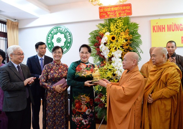 Hoạt động chúc mừng Đại lễ Phật đản - Phật lịch 2562 (dương lịch 2018) tại một số địa phương - ảnh 1