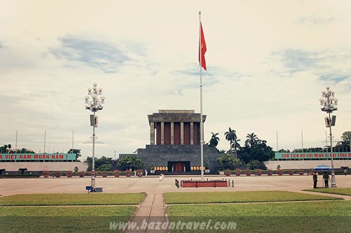 Quảng trường Ba Đình, nơi ghi dấu ấn lịch sử của dân tộc Việt Nam - ảnh 2