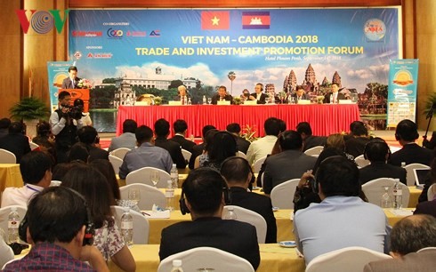 Diễn đàn Xúc tiến thương mại, đầu tư Việt Nam – Campuchia 2018 - ảnh 1