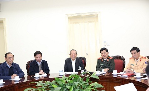 Phó Thủ tướng Thường trực Trương Hòa Bình chỉ đạo các giải pháp về bảo đảm trật tự an toàn giao thông - ảnh 1