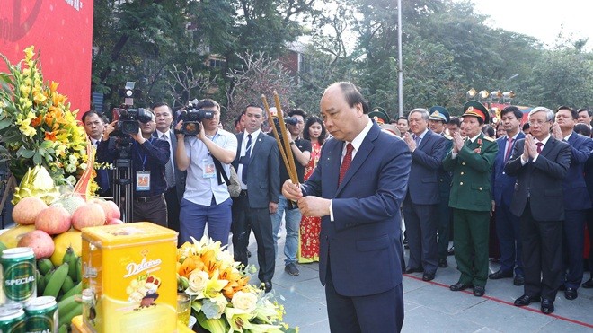 Thủ tướng Nguyễn Xuân Phúc dâng hương tại Lễ hội kỷ niệm 230 năm Chiến thắng Ngọc Hồi – Đống Đa - ảnh 1