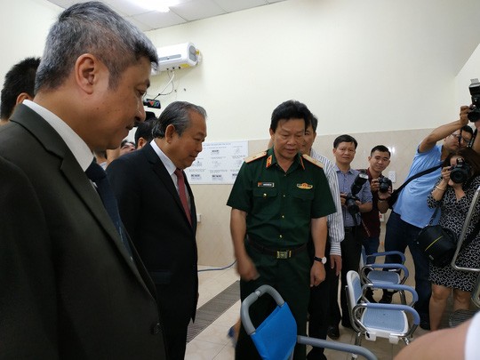  Phó Thủ tướng Trương Hoà Bình thăm và làm việc với Bệnh viện Quân y 175 - ảnh 1