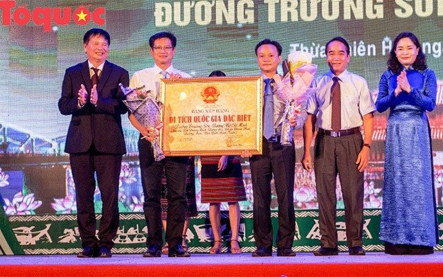 Đón nhận bằng xếp hạng Di tích Quốc gia đặc biệt Đường Trường Sơn-Đường Hồ Chí Minh - ảnh 1