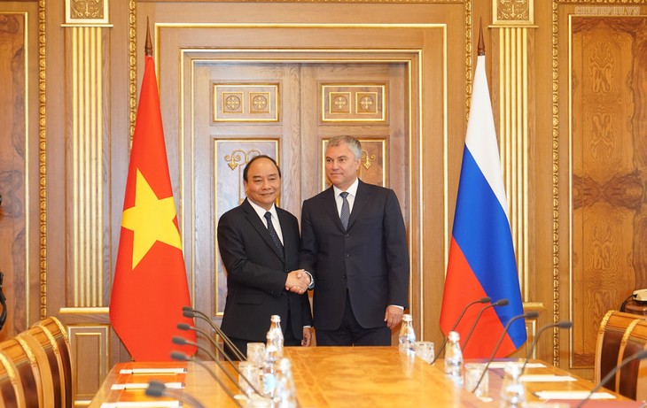 Thủ tướng Nguyễn Xuân Phúc hội kiến với Chủ tịch Đu-ma quốc gia Nga  - ảnh 1