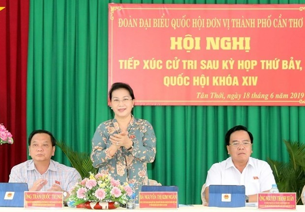 Chủ tịch Quốc hội Nguyễn Thị Kim Ngân tiếp xúc cử tri tại huyện Phong Điền, Thành phố Cần Thơ - ảnh 1
