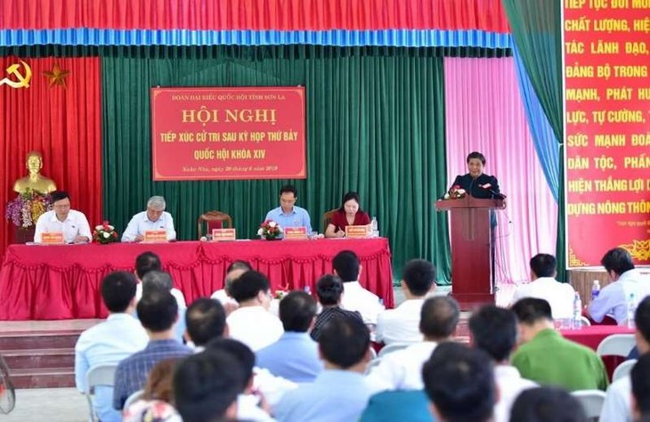 Phó Chủ tịch Thường trực Quốc hội Tòng Thị Phóng tiếp xúc cử tri tại Sơn La - ảnh 1