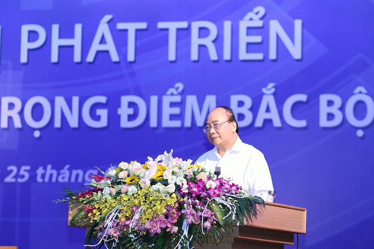 Thủ tướng Nguyễn Xuân Phúc: Vùng kinh tế trọng điểm Bắc Bộ cần cần giữ vững vai trò trung tâm kinh tế - ảnh 1