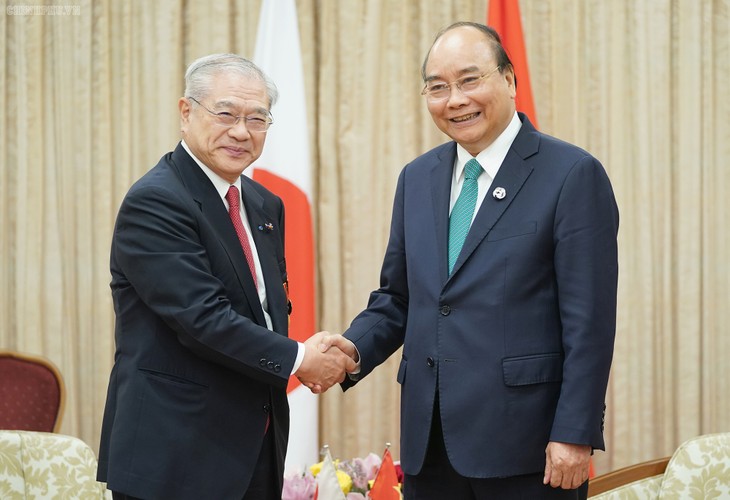 Thủ tướng Nguyễn Xuân Phúc gặp gỡ cộng đồng người Việt tại vùng Kansai, Nhật Bản - ảnh 1