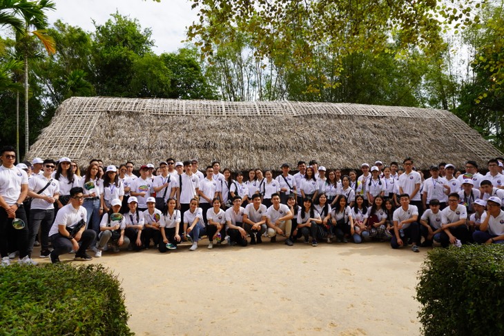 Trại hè Việt Nam 2019: Thanh thiếu niên kiều bào về thăm quê Bác - ảnh 1