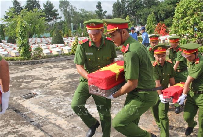 Hồi hương 446 hài cốt liệt sỹ Việt Nam hy sinh tại Campuchia trong mùa khô 2018-2019 - ảnh 1