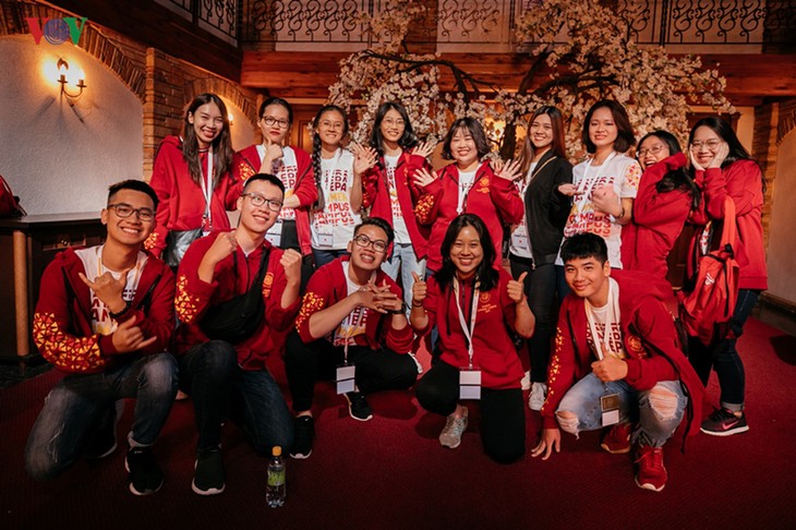 Sinh viên Việt Nam mang văn hoá dân tộc đến trường hè quốc tế RANEPA tại Nga - ảnh 1