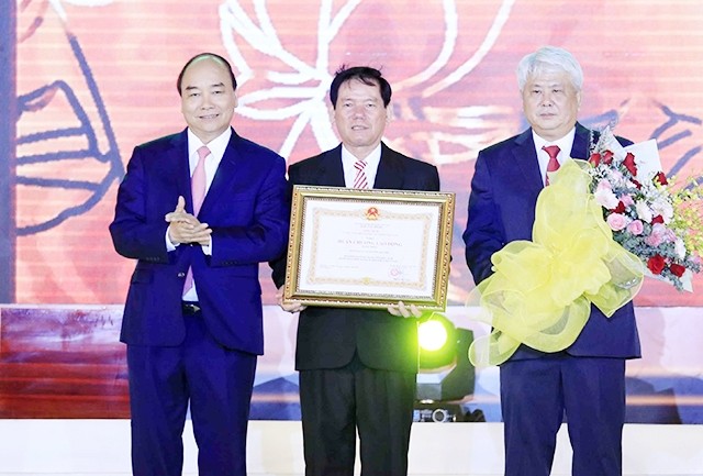 Thủ tướng Nguyễn Xuân Phúc dự kỷ niệm 120 năm ngày thành lập tỉnh Trà Vinh - ảnh 1