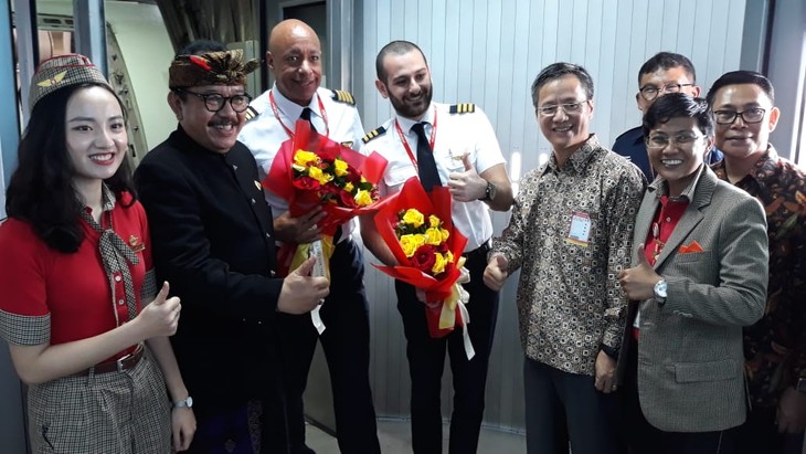 Vietjet khai trương đường bay thẳng đầu tiên giữa Hà Nội và Bali, Indonesia - ảnh 1