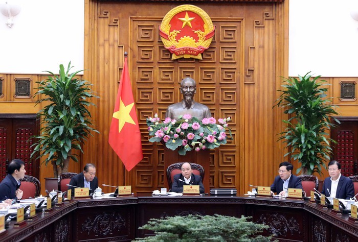 Thủ tướng Nguyễn Xuân Phúc chủ trì cuộc họp thường trực Chính phủ về tháo gỡ vướng mắc, khó khăn cho ngành mía đường - ảnh 1