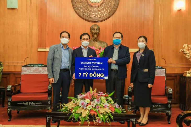 Công ty Samsung Việt Nam hỗ trợ 10 tỷ đồng chung tay chống dịch Covid-19 - ảnh 1
