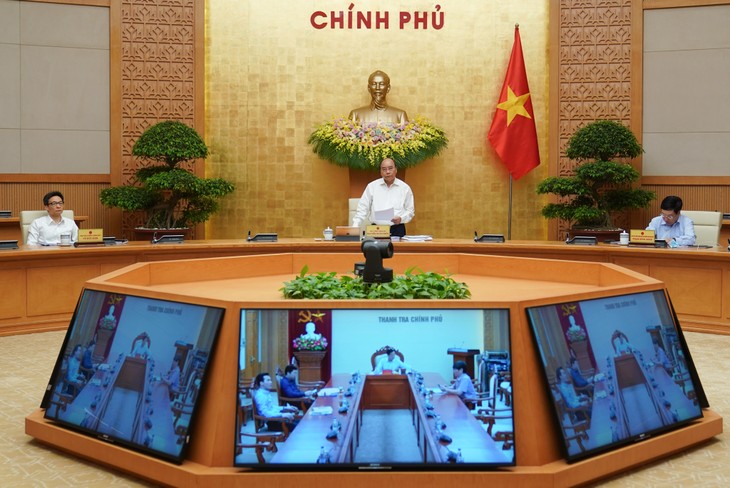 Thủ tướng Nguyễn Xuân Phúc: Triển khai các biện pháp quyết liệt để thúc đẩy tăng trưởng - ảnh 1
