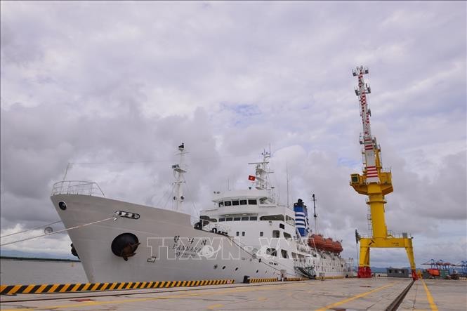 Trường Đại học Hàng hải Việt Nam tiếp nhận tàu huấn luyện do Chính phủ Hàn Quốc viện trợ - ảnh 1