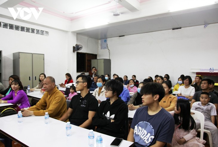 Chùa Phật Tích tại Lào mở khóa học ngôn ngữ miễn phí cho người Việt - ảnh 2