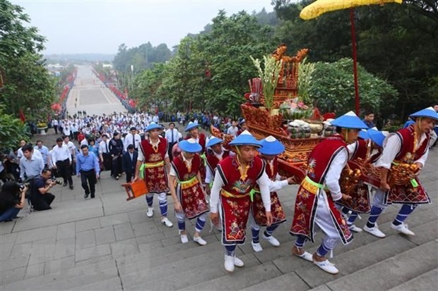 Giỗ Tổ Hùng Vương - Lễ hội Đền Hùng 2021: Nhiều hoạt động tri ân công đức tổ tiên, hướng về cội nguồn dân tộc - ảnh 1
