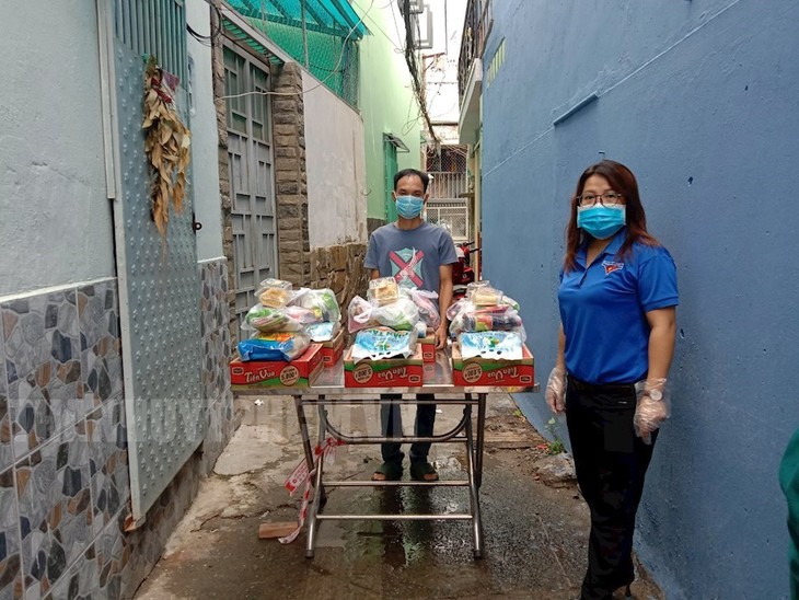 Thành phố Hồ Chí Minh: Chăm lo an sinh xã hội cho người dân và lực lượng tuyến đầu chống dịch - ảnh 1