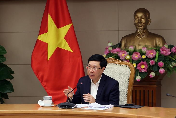 Phó Thủ tướng Thường trực Phạm Bình Minh họp bàn khôi phục các chuyến bay quốc tế - ảnh 1