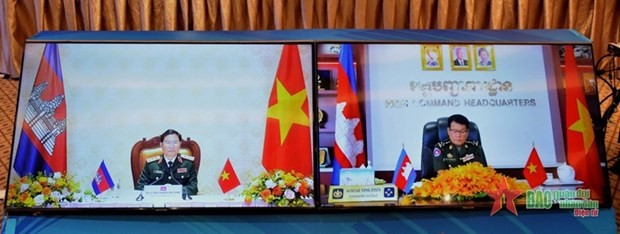 Tổng Tham mưu trưởng QĐND Việt Nam làm việc trực tuyến với Tổng Tư lệnh Quân đội Hoàng gia Campuchia - ảnh 1