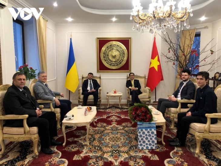Kỷ niệm 30 năm quan hệ ngoại giao Việt Nam-Ucraina - ảnh 1