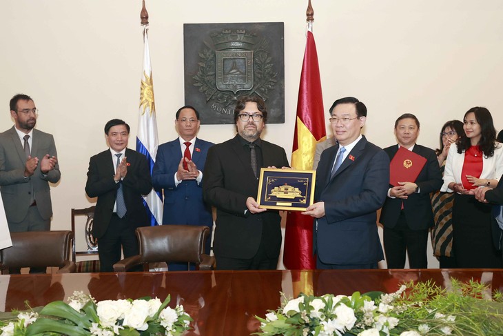 Mở ra cơ hội hợp tác về pháp luật - tư pháp và hợp tác về thể thao giữa Việt Nam và Uruguay - ảnh 1