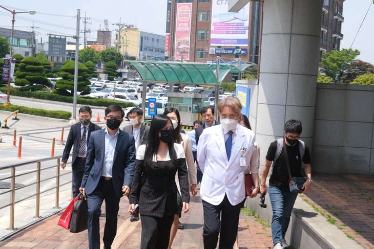 Hội người Việt tại Hàn Quốc và Bệnh viện Đại học Wonkwang hợp tác hỗ trợ y tế toàn diện cho cộng đồng người Việt. Nam tại - ảnh 2