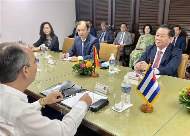 Việt Nam và Cuba tăng cường hợp tác trong công tác tư tưởng, tuyên giáo - ảnh 1