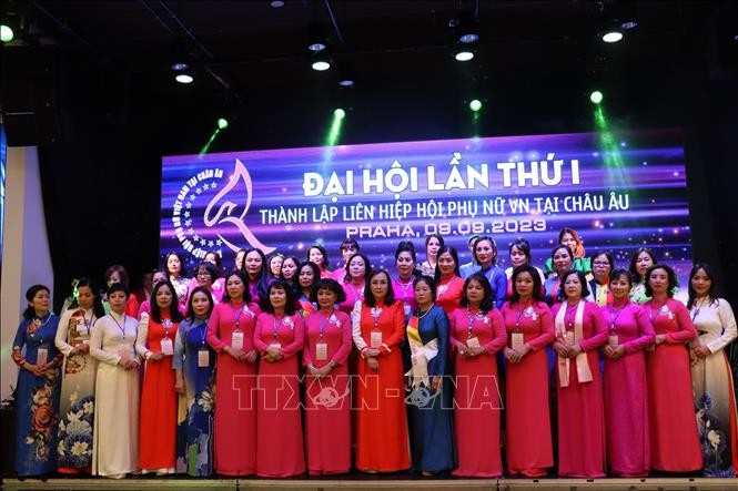 Thành lập Liên hiệp hội phụ nữ Việt Nam tại châu Âu - ảnh 1