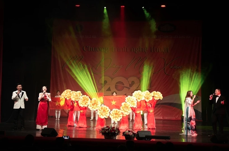 Cộng đồng người Việt Nam tại Liên bang Nga chào đón Năm mới 2024 - ảnh 1