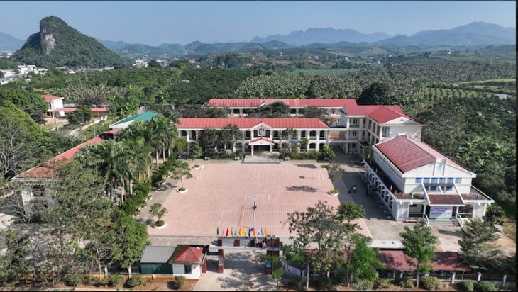 Chăm lo cho học sinh dân tộc thiểu số ở huyện Cao Phong, tỉnh Hòa Bình - ảnh 1
