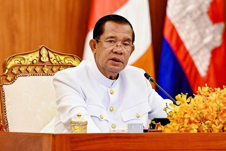 Chủ tịch Quốc hội Vương Đình Huệ gửi thư chúc mừng Chủ tịch Thượng viện Vương Quốc Campuchia - ảnh 1