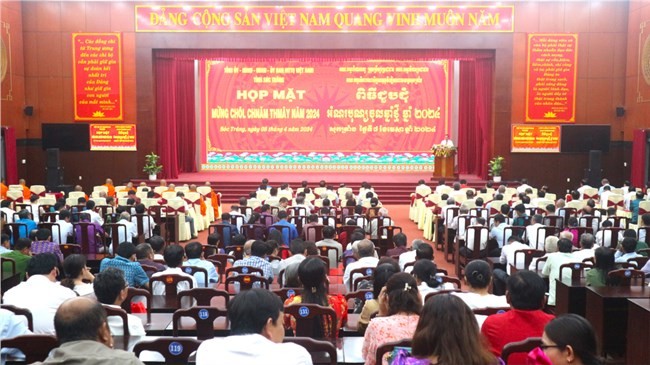 Tỉnh Sóc Trăng tổ chức họp mặt tết cổ truyền Chol Chnam Thmay - ảnh 1