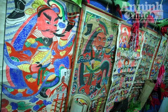Культовые картины, в которых выражается традиционная культура группы народности Зяо Ло Ганг - ảnh 2