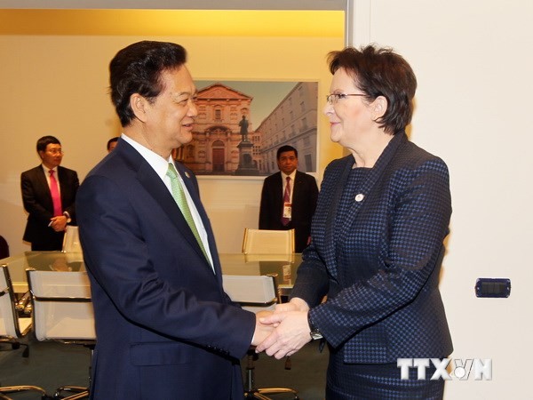 Премьер Вьетнама Нгуен Тан Зунг провел встречи с лидерами стран АСЕМ - ảnh 1