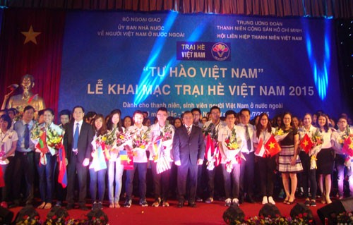 Официально открылся Летний лагерь для молодых представителей вьетнамской диаспоры за границей - ảnh 1