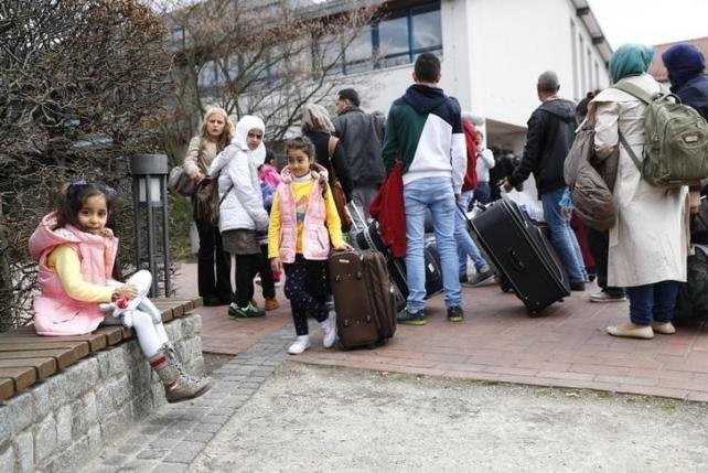 Германия должна выделить более $100 млрд на урегулирование миграционного кризиса - ảnh 1