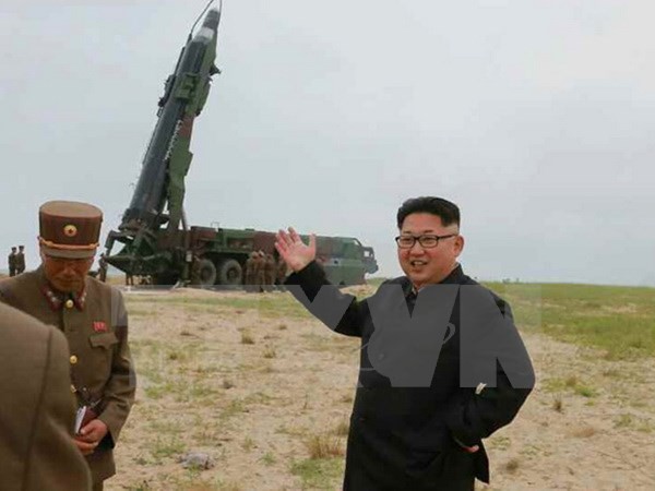 Лидер КНДР посетил военные отряды на двух островах у юго-западной границы страны - ảnh 1