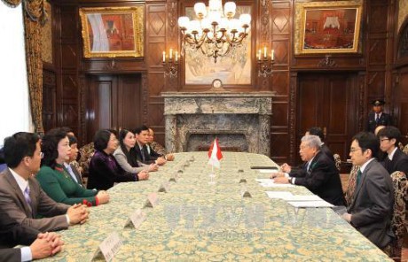 Вице-президент Вьетнама встретилась с председателем верхней палаты парламента Японии  - ảnh 1